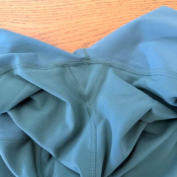 NWOT Lululemon License to Train High-Rise Tight 25" in Grey Eucalyptus (Size 0) - Picture 8 of 11